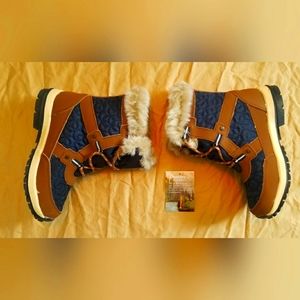 Bearpaw marins boots